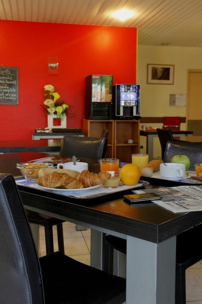 Hotel Gallieni Gennevilliers Eksteriør bilde