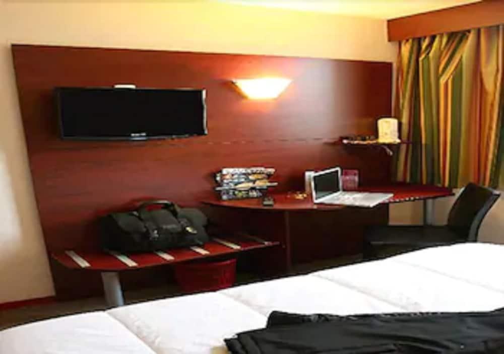Hotel Gallieni Gennevilliers Eksteriør bilde