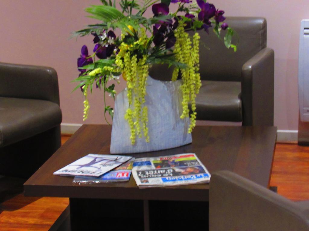 Hotel Gallieni Gennevilliers Rom bilde