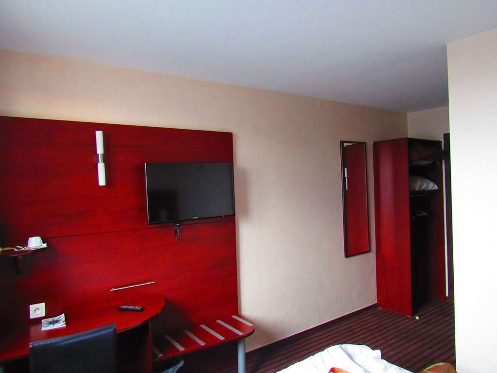 Hotel Gallieni Gennevilliers Rom bilde